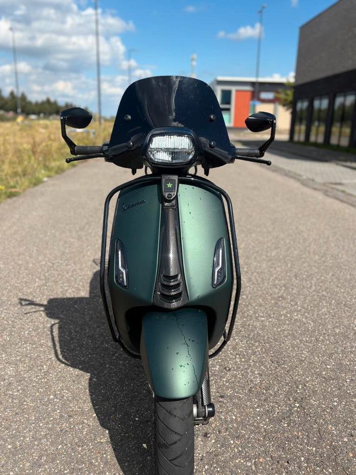 Vespa sprint 2022 model 80 cc, Fietsen en Brommers, Scooters | Vespa, Zo goed als nieuw, Vespa S, Ophalen of Verzenden