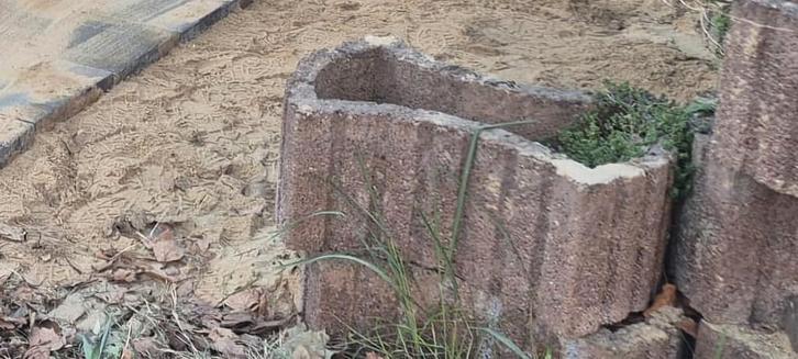 Bloembak van beton voor ( stapel blokken ), Tuin en Terras, Bloembakken en Plantenbakken, Gebruikt, Beton, Tuin, Minder dan 30 cm