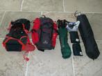2 paar wandelstokken Quechua + 2 rugzakken 30 en 40 etc, Ophalen