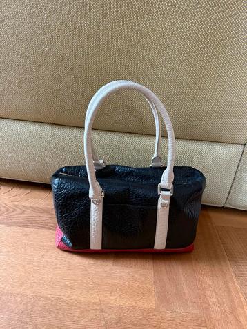 DKNY Handtas beschikbaar voor biedingen