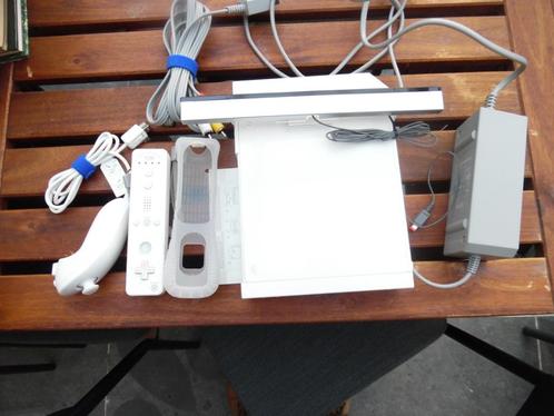 Tka een complete goedwerkende Nintendo Wii, Spelcomputers en Games, Spelcomputers | Nintendo Wii, Gebruikt, Met 1 controller, Ophalen of Verzenden