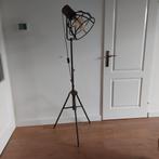 Staande woonkamer lamp, Huis en Inrichting, Lampen | Vloerlampen, Ophalen of Verzenden, 150 tot 200 cm