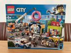 Lego City 60233 Opening Donutwinkel, Ophalen of Verzenden, Nieuw, Complete set, Lego