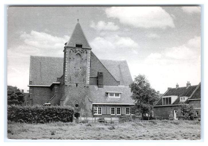 Pernis, Ned. Herv. Kerk, Verzamelen, Ansichtkaarten | Nederland, Gelopen, Zuid-Holland, 1960 tot 1980, Verzenden