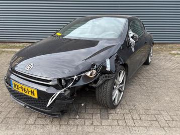 Schade Volkswagen Scirocco 1.4 TSI 90KW 2009 Zwart beschikbaar voor biedingen