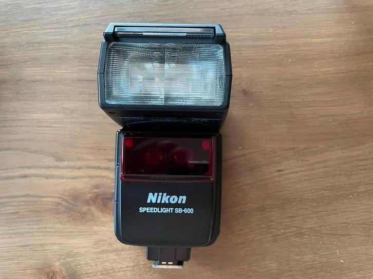 Nikon SB 600 flitser, nauwelijks gebruikt., Audio, Tv en Foto, Fotografie | Flitsers, Zo goed als nieuw, Nikon, Ophalen of Verzenden