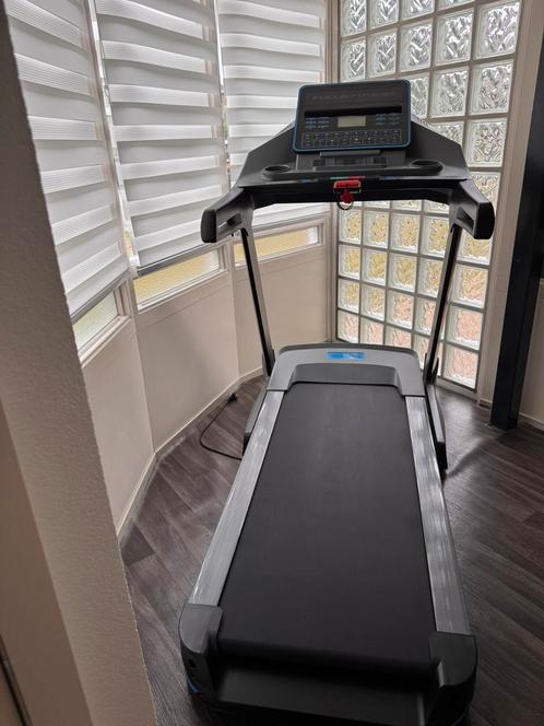 Focus Fitness Jet 9 iPlus, Sport en Fitness, Overige Sport en Fitness, Zo goed als nieuw, Ophalen