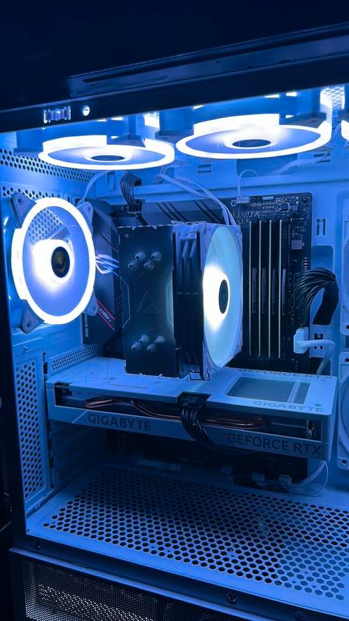 Een nette custom build game pc €900, Spelcomputers en Games, Games | Pc, Zo goed als nieuw, 1 speler, Ophalen