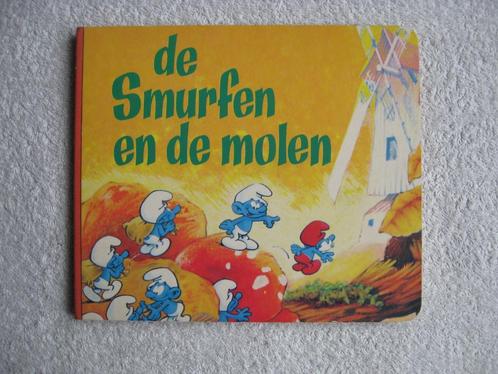 de Smurfen en de molen (kartonboekje met linnen rug), Verzamelen, Smurfen, Gebruikt, Overige typen, Ophalen of Verzenden