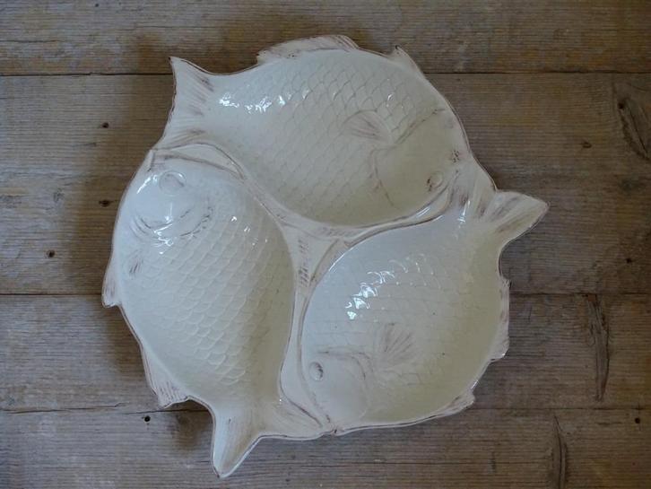 1x Visschaal, COUNTRYFIELD, Huis en Inrichting, Keuken | Servies, Gebruikt, Overige typen, Overige stijlen, Aardewerk, Ophalen of Verzenden