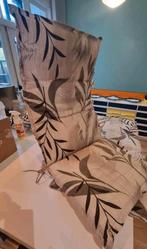 Twee kussens voor tuinstoelen, Ophalen, Zo goed als nieuw