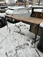 Stevige werkbank, Ophalen