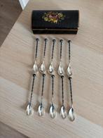 Verzameling theelepels en vorkjes plus 3 theelepelblikken, Antiek en Kunst, Antiek | Bestek, Ophalen of Verzenden
