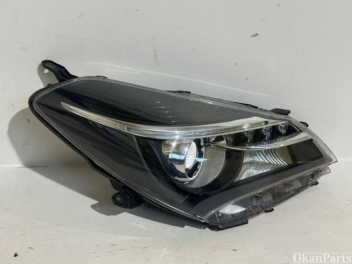 Toyota Yaris Hybrid LED koplamp rechts 2015 2016 2017, Auto-onderdelen, Verlichting, Gebruikt, Ophalen of Verzenden