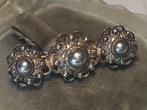 ANTIEK ZILVER BROCHE MET ZEEUWSE KNOPPEN VAN KLEDERDRACHT, Verzenden, Zilver, Broche