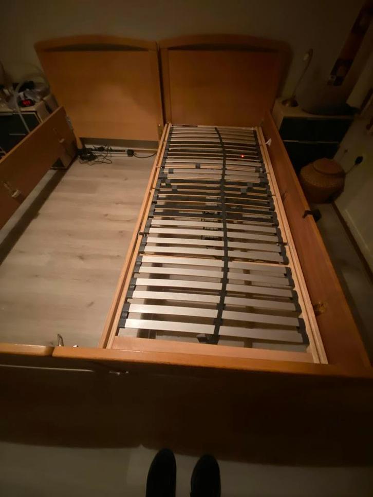 2x Seniorenbed Massief Eiken, Elektrisch Verstelbaar, Huis en Inrichting, Slaapkamer | Bedden, Gebruikt, Tweepersoons, 90 cm, 200 cm