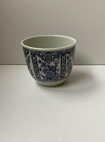 Prachtige Delftsblauwe bloempot van Petrus Ragout Maastricht beschikbaar voor biedingen