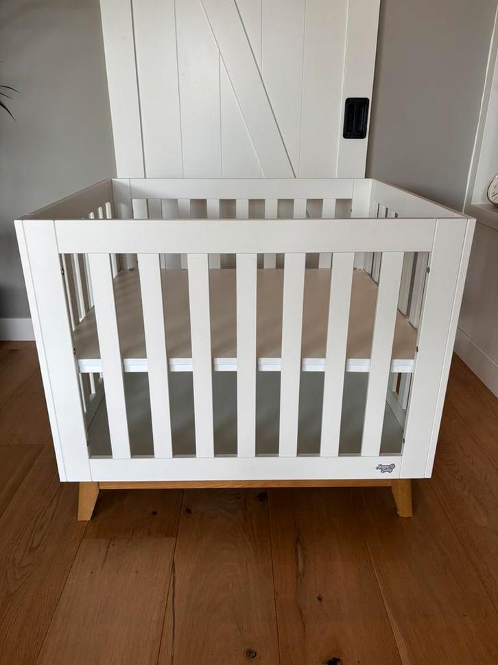 Happy Baby box new vintage, Kinderen en Baby's, Boxen, Gebruikt, Rechthoekig, In hoogte verstelbaar, Ophalen