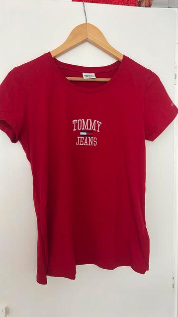 Tommy Hilfiger Jeans tshirt rood beschikbaar voor biedingen