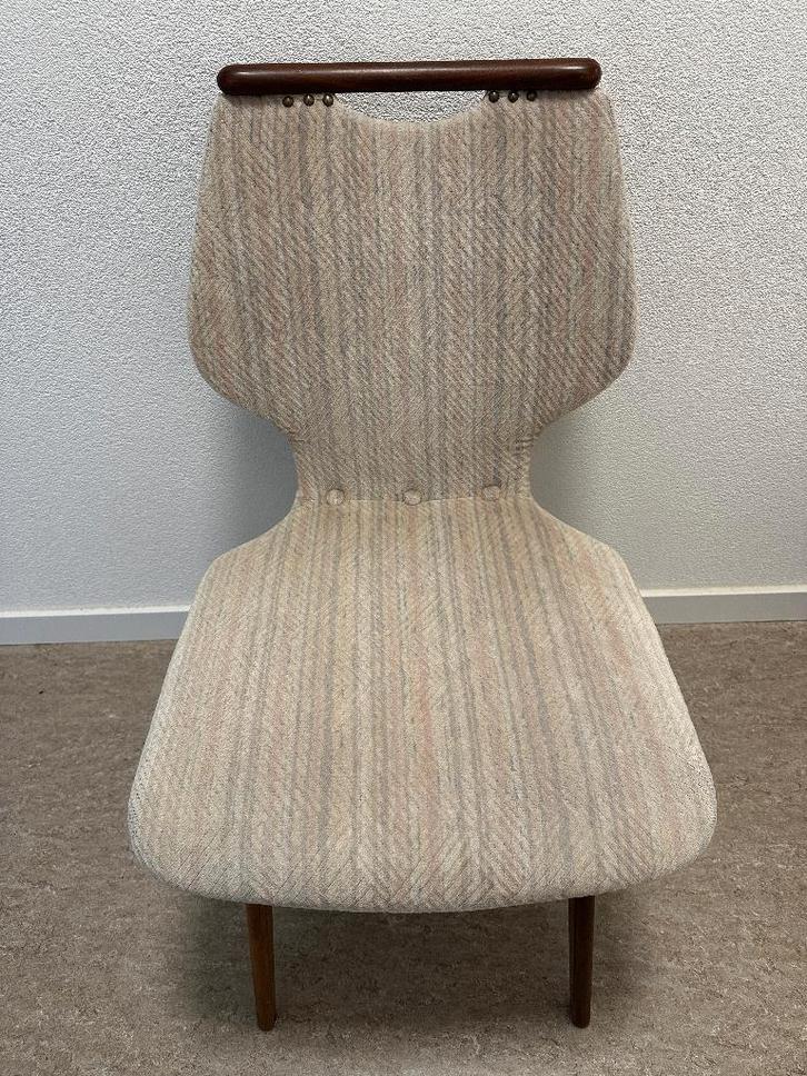 (GEVRAAGD) Retro Van Teeffelen eetkamer stoel (GEZOCHT), Huis en Inrichting, Stoelen, Gebruikt, Eén, Hout, Bruin, Ophalen