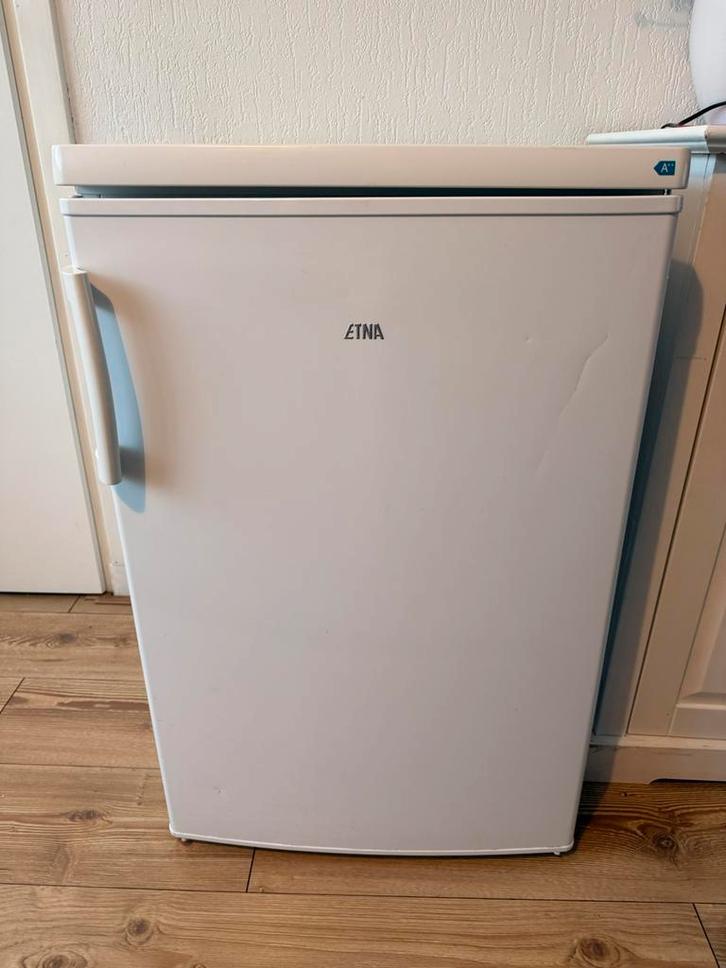 Etna Tafelmodel Koelkast KKV555WIT A++, Witgoed en Apparatuur, Koelkasten en IJskasten, Zo goed als nieuw, Zonder vriesvak, Minder dan 75 liter