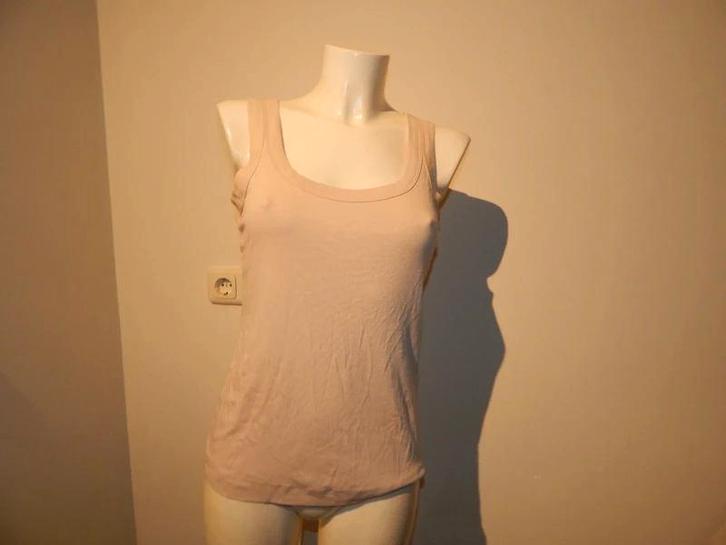 Marccain beige basis basic top mooie kwaliteit N5/42, Kleding | Dames, Tops, Zo goed als nieuw, Maat 42/44 (L), Beige, Zonder mouw