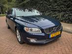 Zeer nette Volvo V70 D4 SUMMUM, Voorwielaandrijving, 1800 kg, Blauw, Particulier