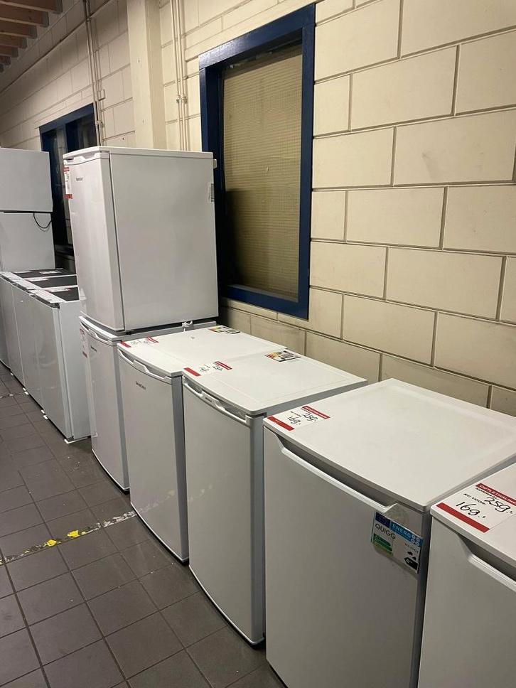 koelkasten diverse soorten en maten, Witgoed en Apparatuur, Koelkasten en IJskasten, Nieuw, Met vriesvak, 150 tot 200 liter, Minder dan 85 cm