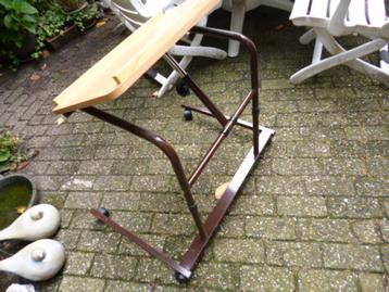 computertafel laptoptafel izgs op wielen zgan beschikbaar voor biedingen