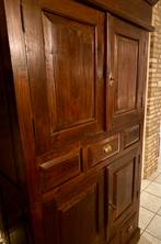 Gratis Donkerbruine Houten Kast, Ophalen, Gebruikt, 100 tot 150 cm, Met lade(s)