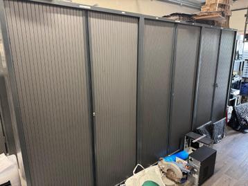 Roldeurkasten 195x120x45 cm – 6 stuks in één partij  beschikbaar voor biedingen