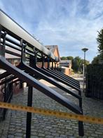 Kapstok staand metaal. Met hangers., Huis en Inrichting, Woonaccessoires | Kapstokken, Wandkapstok, Ophalen of Verzenden, Zo goed als nieuw