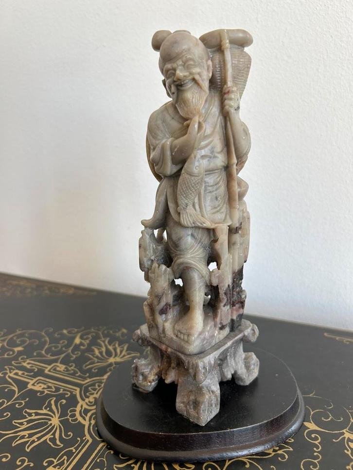 Chinese spekstenen visser met gevangen karper., Antiek en Kunst, Kunst | Niet-Westerse kunst, Ophalen of Verzenden