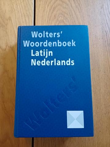 Latijn Nederlands Woordenboek Gratis afhalen  beschikbaar voor biedingen