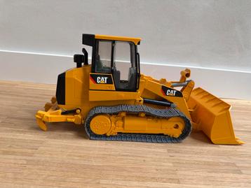 Bruder Catepillar bulldozer - Gebruikt beschikbaar voor biedingen