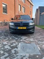 Skoda Karoq Sportline 1.5 TSI  150pk 2021 Grijs, Auto's, Skoda, 1498 cc, Zwart, 4 cilinders, 700 kg