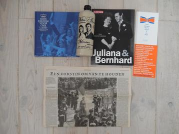 Kruik troonswisseling kaarten krant boeken Juliana Beatrix beschikbaar voor biedingen