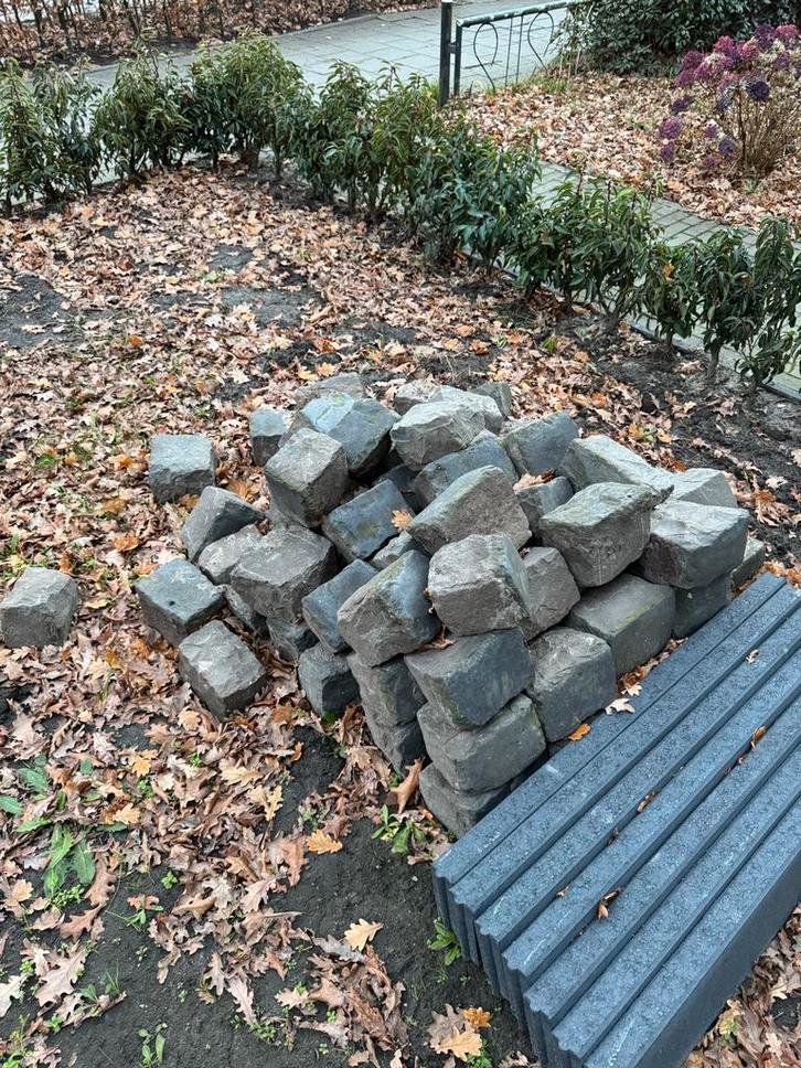 Donkergrijze Kinderkoppen - Klinkers - Bestrating, Tuin en Terras, Tegels en Klinkers, Gebruikt, Klinkers, Natuursteen, Minder dan 5 m²