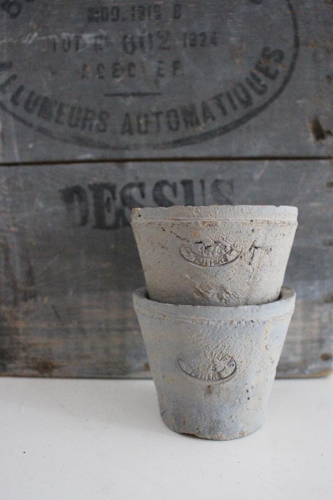 Aardewerk potten lichtgrijs Robert & Stevens Pronck & Praal, Antiek en Kunst, Curiosa en Brocante, Ophalen of Verzenden