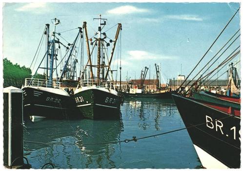 908546 Breskens jr 70 Zeeland Vissershaven Gelopen met zegel, Verzamelen, Ansichtkaarten | Nederland, Gelopen, Zeeland, 1960 tot 1980