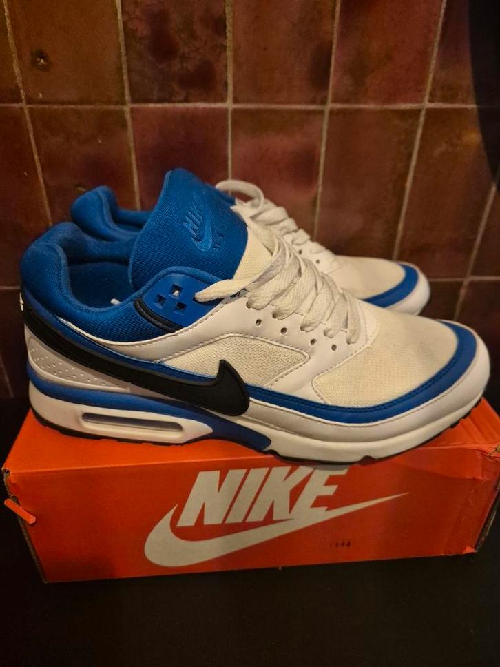 Nike Air Max BW '90 Wit/Blauw - ZGAN Maat 44, Kleding | Heren, Schoenen, Zo goed als nieuw, Sneakers of Gympen, Wit, Ophalen of Verzenden