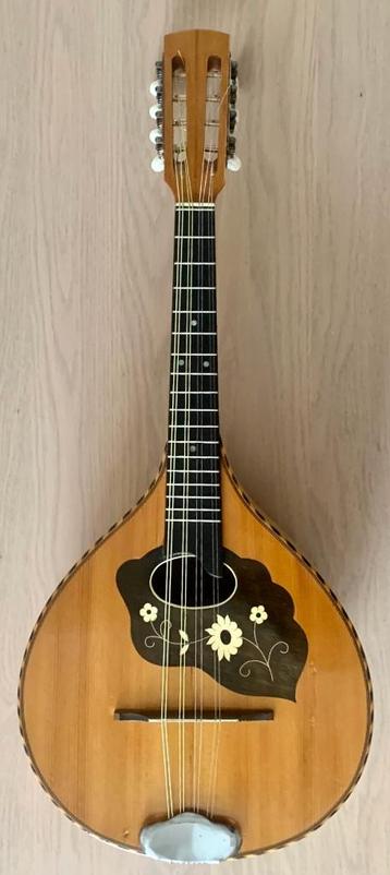 Mandola: Portugese Mandola - Duits fabrikaat beschikbaar voor biedingen