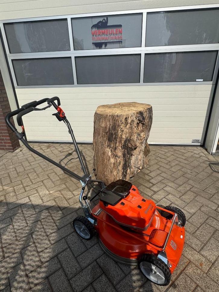 Husqvarna LC551IV Accumaaier (nieuw), Tuin en Terras, Grasmaaiers, Nieuw, Accu-grasmaaier, 50 cm of meer, Cirkelmaaier, Ophalen