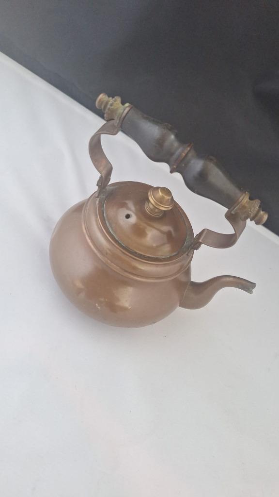 antieke koperen theeketel - een ode aan de ouderwetse charme, Antiek en Kunst, Antiek | Servies los, Ophalen of Verzenden