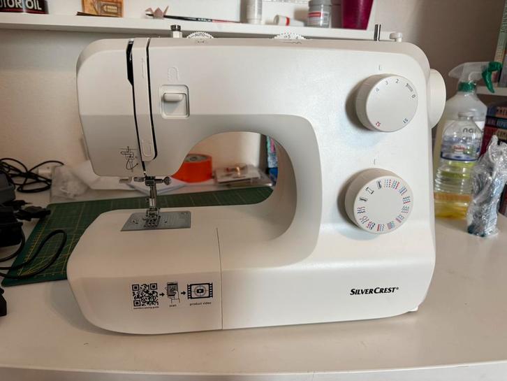 SilverCrest naaimachine, Hobby en Vrije tijd, Naaimachines en Toebehoren, Zo goed als nieuw, Naaimachine, Overige merken, Ophalen