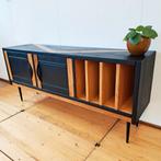 Prachtig vintage dressoir platenkast, Huis en Inrichting, Kasten | Dressoirs, Ophalen, Zo goed als nieuw, 25 tot 50 cm