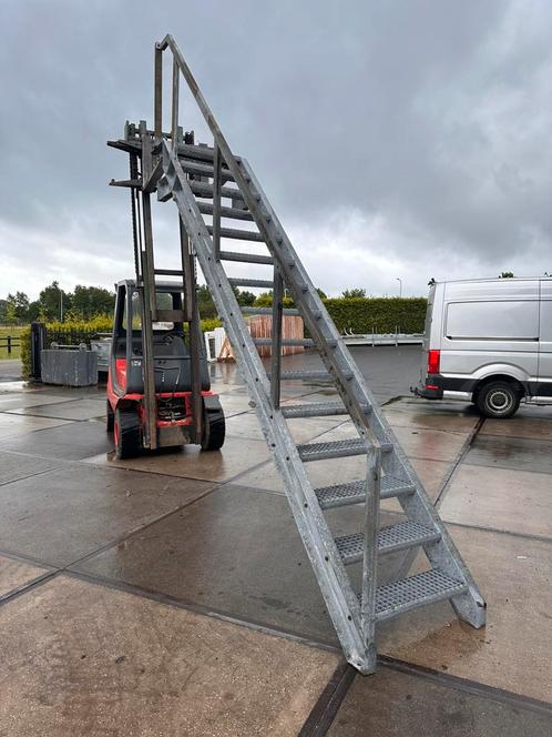 Gegalvaniseerde steektrap bordestrap wenteltrap trappen 21, Doe-het-zelf en Verbouw, Ladders en Trappen, Ophalen of Verzenden