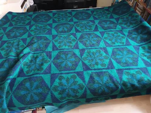 Grote wollen deken blauw groen bloemen 240 170cm wolfederati, Huis en Inrichting, Woonaccessoires | Plaids en Woondekens, Zo goed als nieuw
