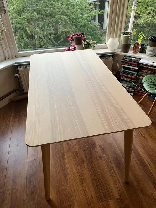 LISABO ikea tafel 140 x 78, Huis en Inrichting, Tafels | Eettafels, Zo goed als nieuw, 50 tot 100 cm, 100 tot 150 cm, Vijf personen of meer