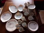Servies wit met roze grijs bloemen, Ophalen, Porselein, Overige stijlen